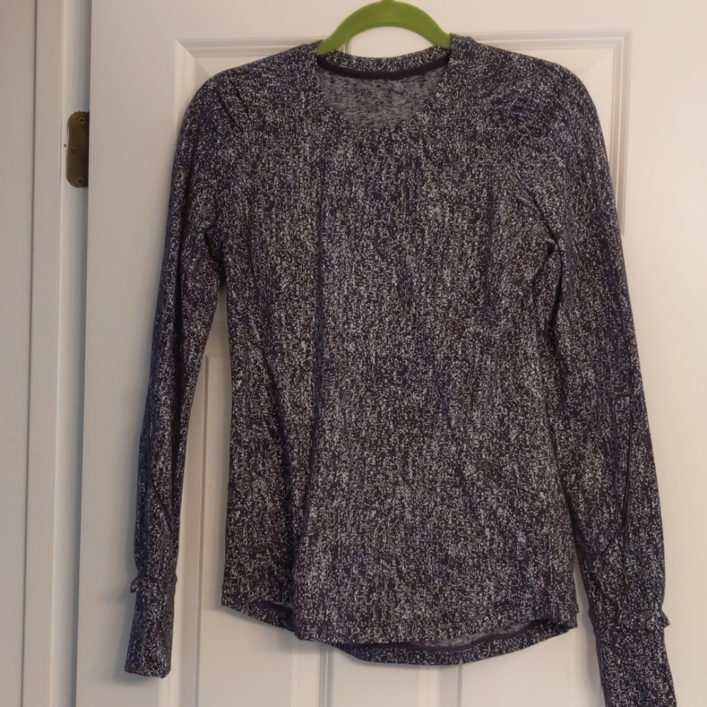 Lululemon long sleeve running top